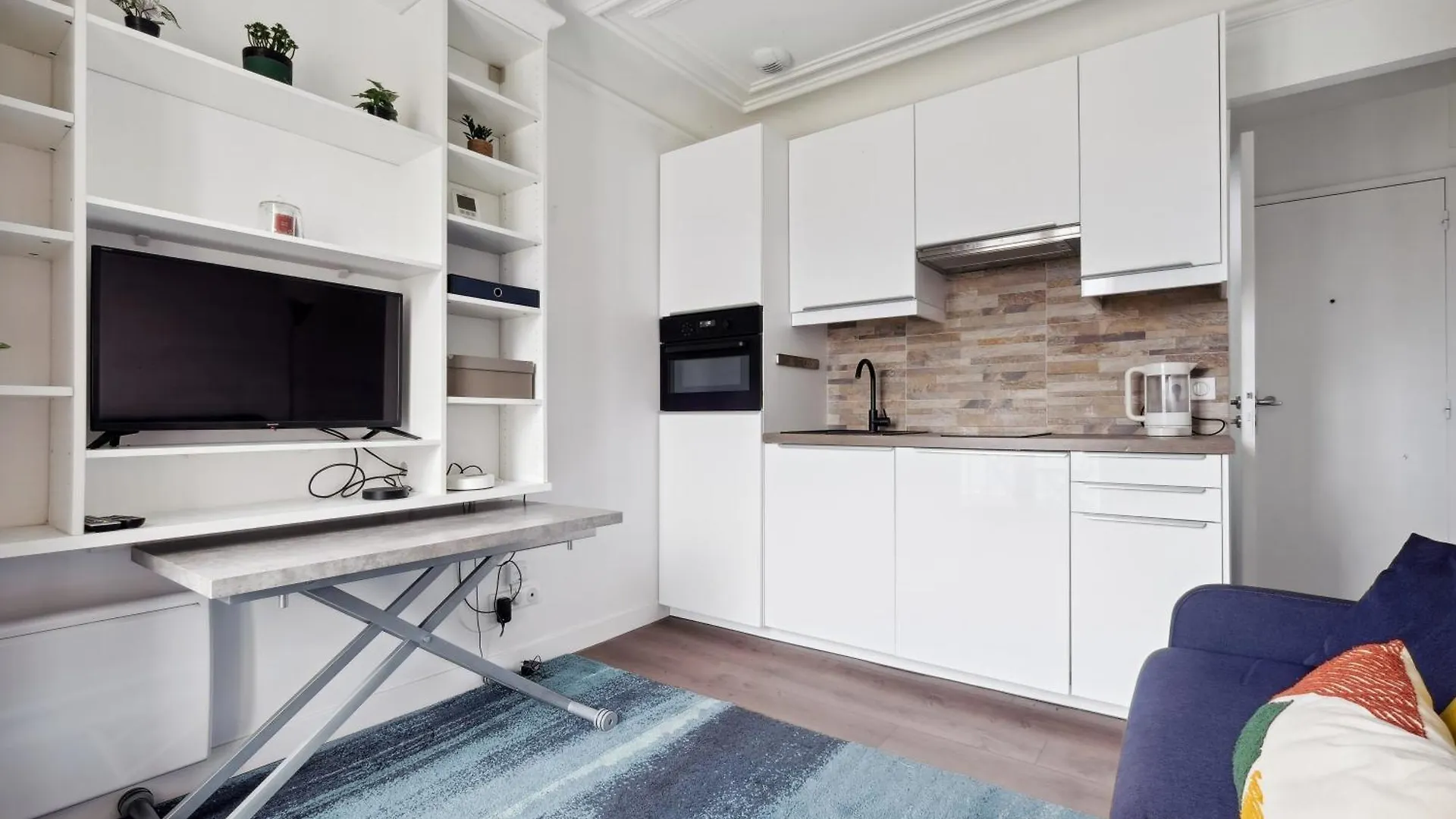 Amazing View Apartment In Heart Of Paris